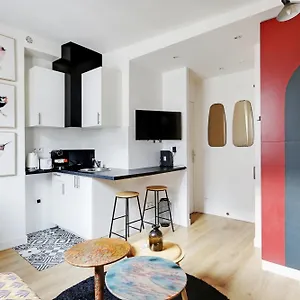 Pick A Flat's Apartements In Louvre-rivoli - Rue Du Roule Apartment Paris